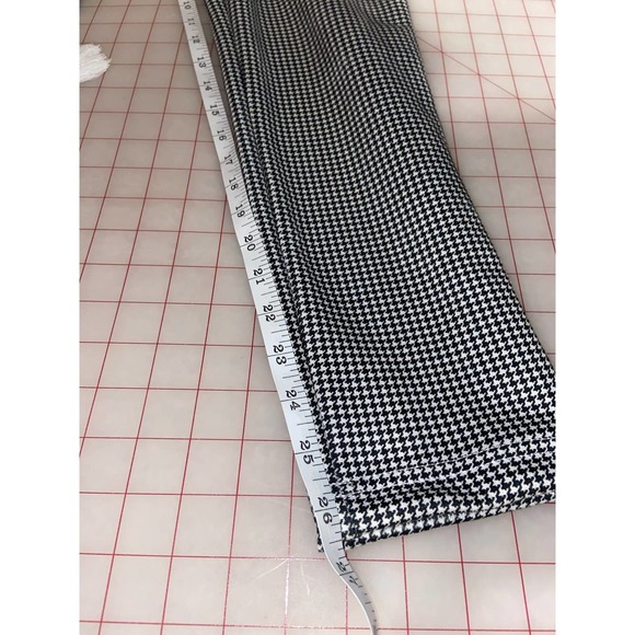 Calvin Klein Tummy Control Houndstooth Skinny Ponte Pant - Picture 9 of 11